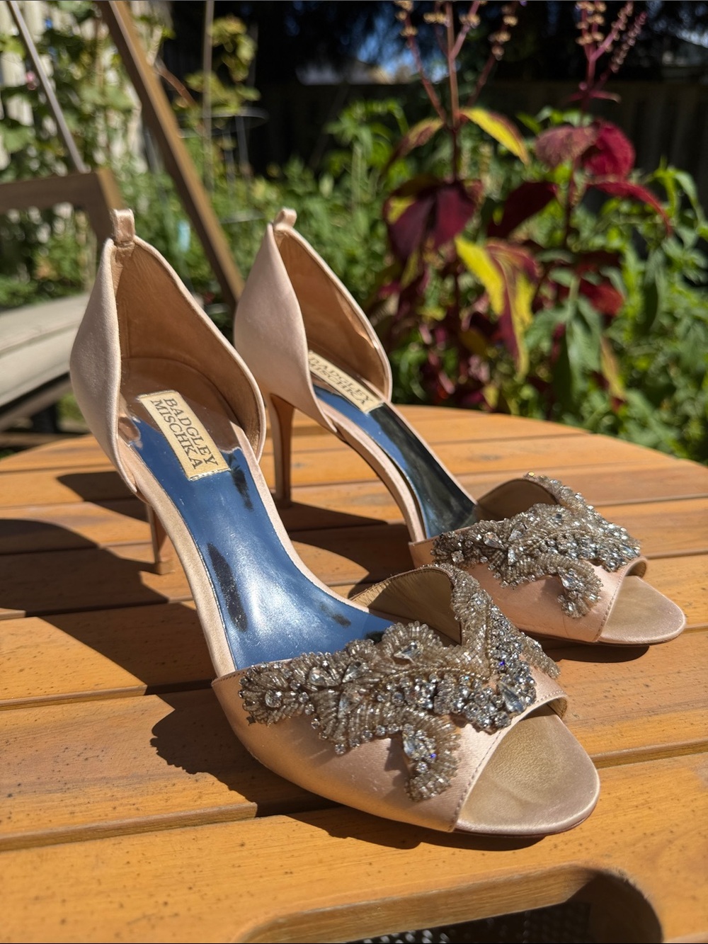Badgley Mischka Embellished Satin Heels – Women’s 8 – Bridal